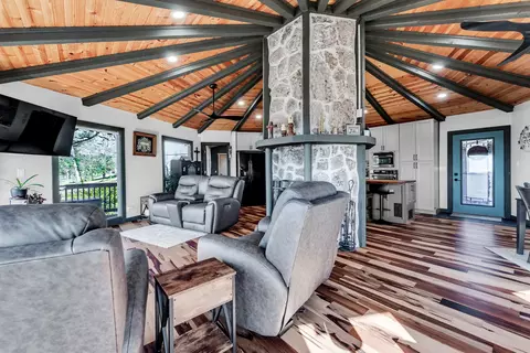 Living - 498 Santa Fe Dr, Forsyth, MO 65653 photo 1 of 4