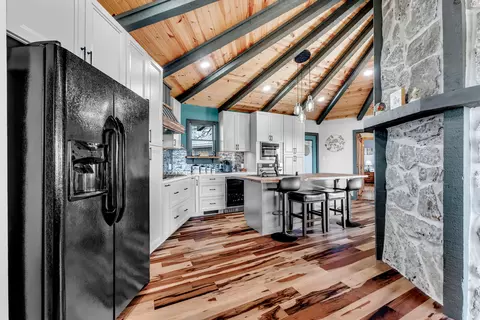 Kitchen - 498 Santa Fe Dr, Forsyth, MO 65653 photo 5 of 5