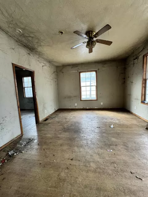 626 W Division St, Springfield, MO 65803 photo 3