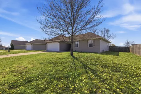 2738 E Moonlight St, Republic, MO 65738 photo 2