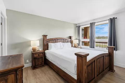 Bedroom - 403 Veterans Blvd, Branson, MO 65616 photo 5 of 13