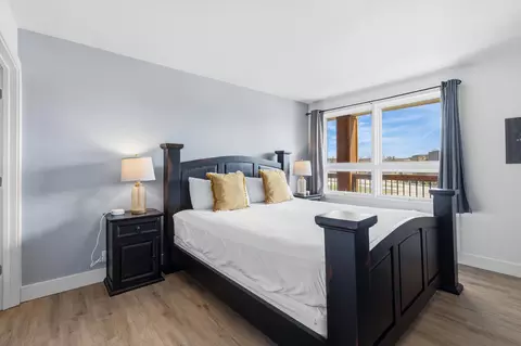 Bedroom - 403 Veterans Blvd, Branson, MO 65616 photo 7 of 13