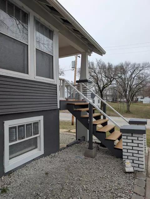 Exterior - 18770 Jackson St, Hermitage, MO 65668 photo 7 of 8
