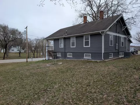 Exterior - 18770 Jackson St, Hermitage, MO 65668 photo 5 of 8