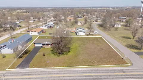1413 W Dallas St, Buffalo, MO 65622