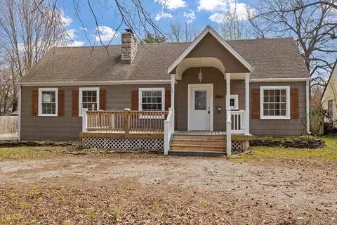 1844 S Dollison Ave, Springfield, MO 65807