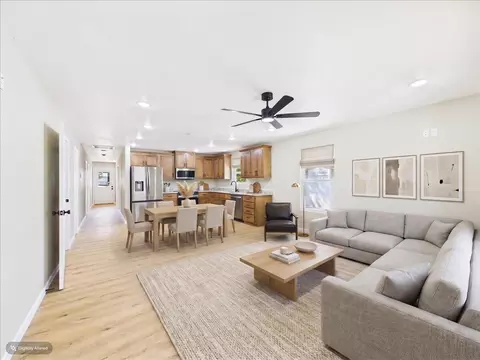 Living - 622 W Stanley St, Buffalo, MO 65622 photo 1 of 4