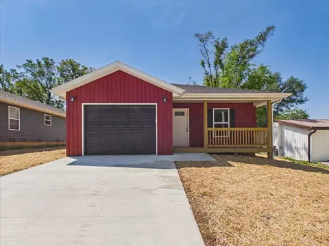 Exterior - 622 W Stanley St, Buffalo, MO 65622 photo 2 of 9