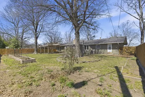 Exterior - 2466 E Cambridge St, Springfield, MO 65804 photo 8 of 11