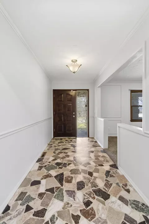 Entry Way - 2466 E Cambridge St, Springfield, MO 65804 photo 1 of 1