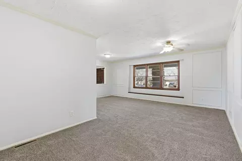 Living - 2466 E Cambridge St, Springfield, MO 65804 photo 3 of 9