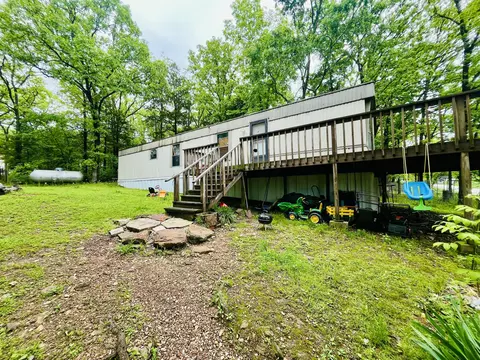 4087 Oakwood Rd, Merriam Woods, MO 65740