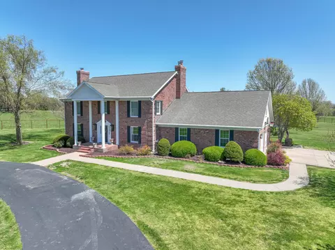 13660 Farm Road 1090, Cassville, MO 65625