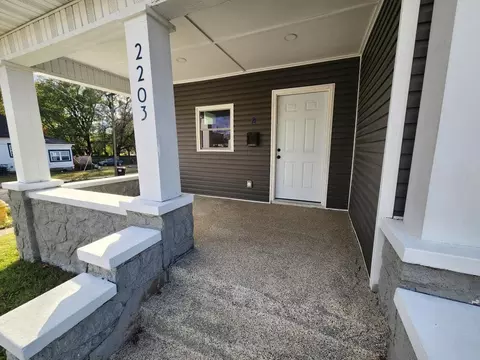 Exterior - 2203 N National Ave, Springfield, MO 65803 photo 2 of 2