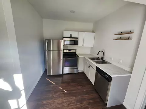 Kitchen - 2203 N National Ave, Springfield, MO 65803 photo 2 of 3