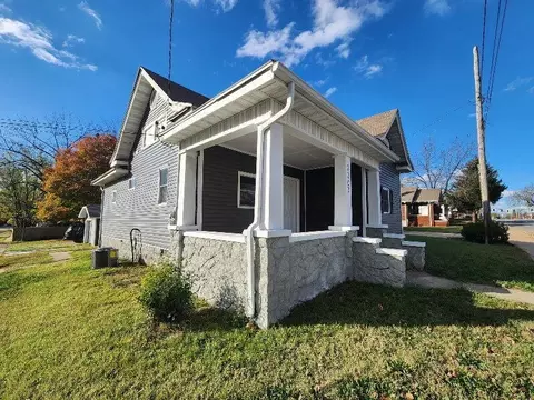 2203 N National Ave, Springfield, MO 65803