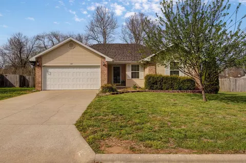 123 E Nola Dr, Clever, MO 65631
