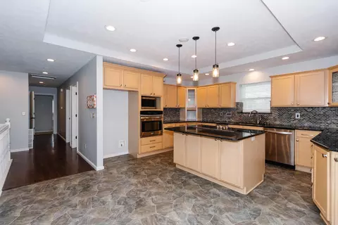 1506 E Highview Dr, Ozark, MO 65721 photo 7