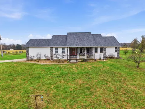 1080 E 383rd Rd, Bolivar, MO 65613