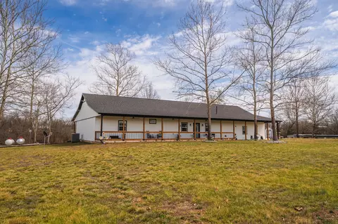 1489 E 568th Rd, Brighton, MO 65617