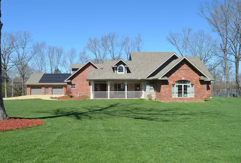 42 Lilac Ln, Branson West, MO 65737
