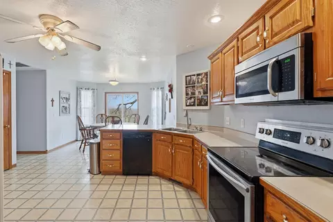 114 W Fall Creek Rd, Willard, MO 65781 photo 5