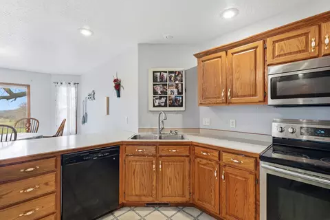 114 W Fall Creek Rd, Willard, MO 65781 photo 6