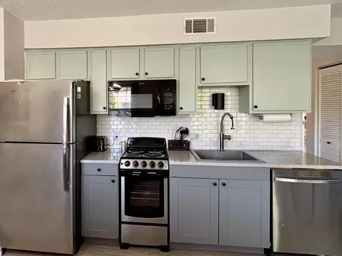Kitchen - 40 Scenic Court Par 40 UNIT 5 AND 5A, Branson, MO 65616 photo 1 of 2