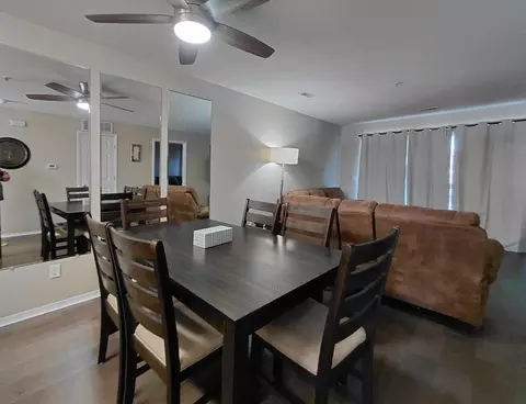Dining - 610 Abby Lane Par 61 UNIT 17, Branson, MO 65616 photo 3 of 4