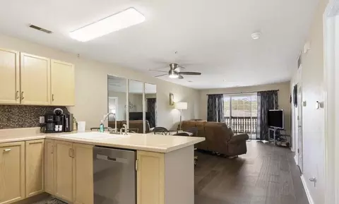 Kitchen - 610 Abby Lane Par 61 UNIT 17, Branson, MO 65616 photo 1 of 3
