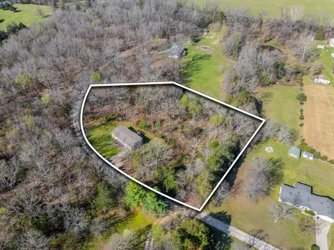 200 Lance Wood Dr, Kissee Mills, MO 65680