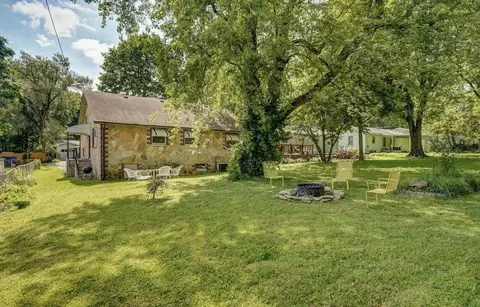 Exterior - 613 S Wildan Ave, Springfield, MO 65802 photo 8 of 9
