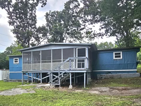 21 Myrtle St, Cape Fair, MO 65624
