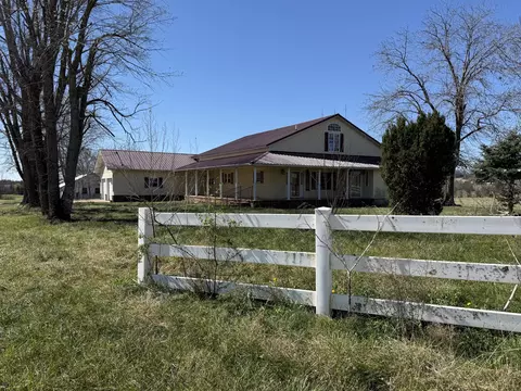 26474 Falcon Rd, Lebanon, MO 65536