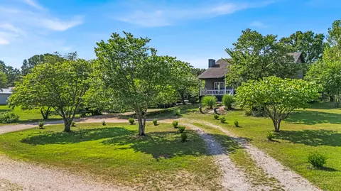 Exterior - 105 Pennycuick Dr, Mountain View, MO 65548 photo 10 of 11