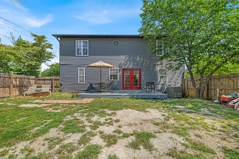 Exterior - 105 Pennycuick Dr, Mountain View, MO 65548 photo 6 of 11