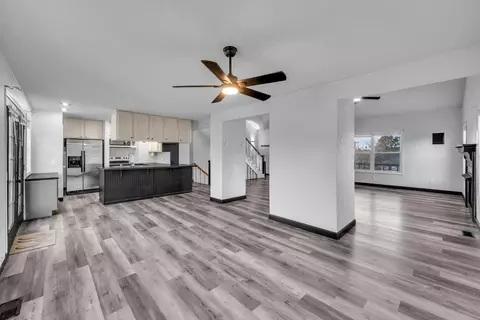 Entry Way - 105 Pennycuick Dr, Mountain View, MO 65548 photo 1 of 4