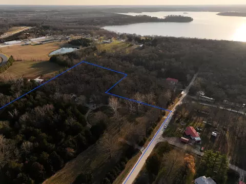 22303 County Road 253, Wheatland, MO 65779