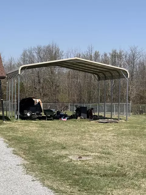 Exterior - 12223 Nodaway Ln, Plato, MO 65552 photo 3 of 14