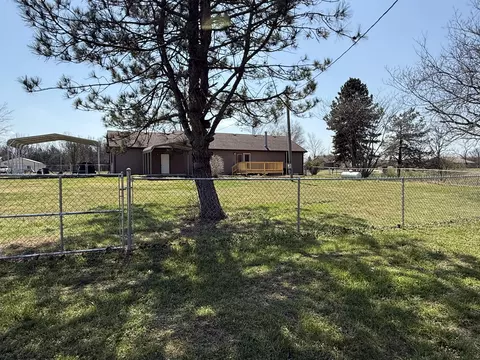 Exterior - 12223 Nodaway Ln, Plato, MO 65552 photo 12 of 14