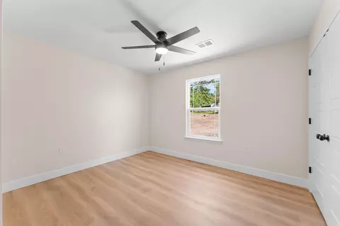 Bedroom - 240 Field Rd, Powersite, MO 65731 photo 3 of 6