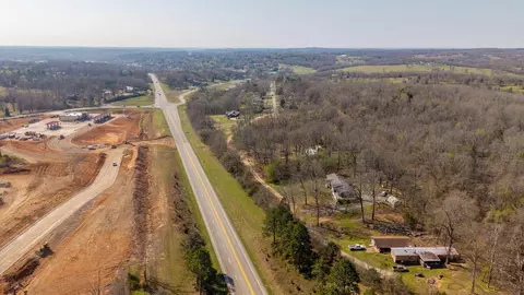 View/Area - 815 Brewer St, Thayer, MO 65791 photo 5 of 5
