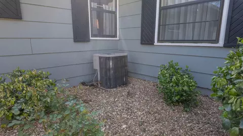 Exterior - 815 Brewer St, Thayer, MO 65791 photo 11 of 15