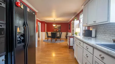 Kitchen - 815 Brewer St, Thayer, MO 65791 photo 2 of 7