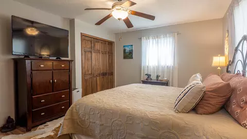 Bedroom - 815 Brewer St, Thayer, MO 65791 photo 9 of 9