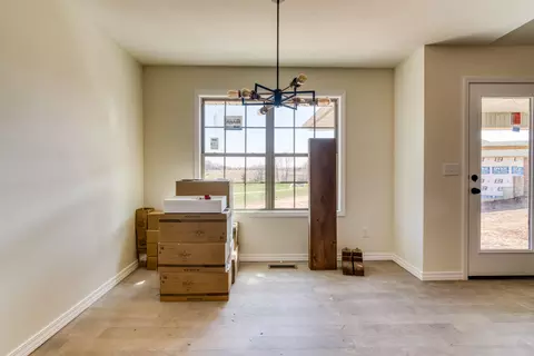 677 W Castor Loop, Nixa, MO 65714 photo 6