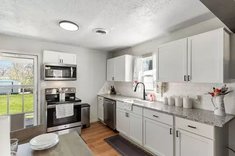 Kitchen - 1340 N Brown Ave, Springfield, MO 65802 photo 1 of 2