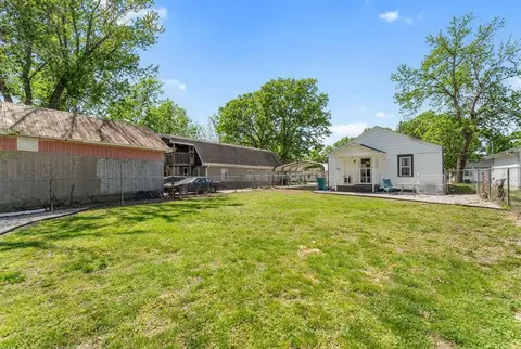 Exterior - 1340 N Brown Ave, Springfield, MO 65802 photo 7 of 7