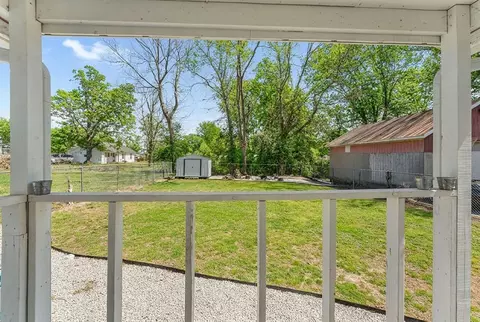 Exterior - 1340 N Brown Ave, Springfield, MO 65802 photo 5 of 7
