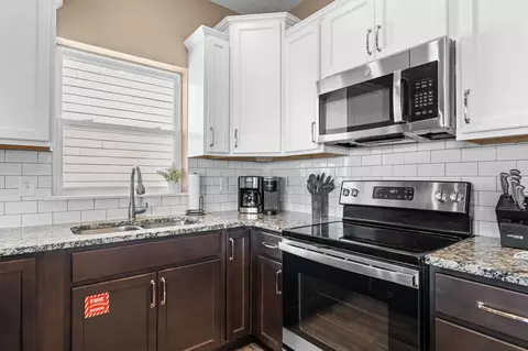 Kitchen - 128 Chateau Mountain Ct, Branson, MO 65616 photo 3 of 3